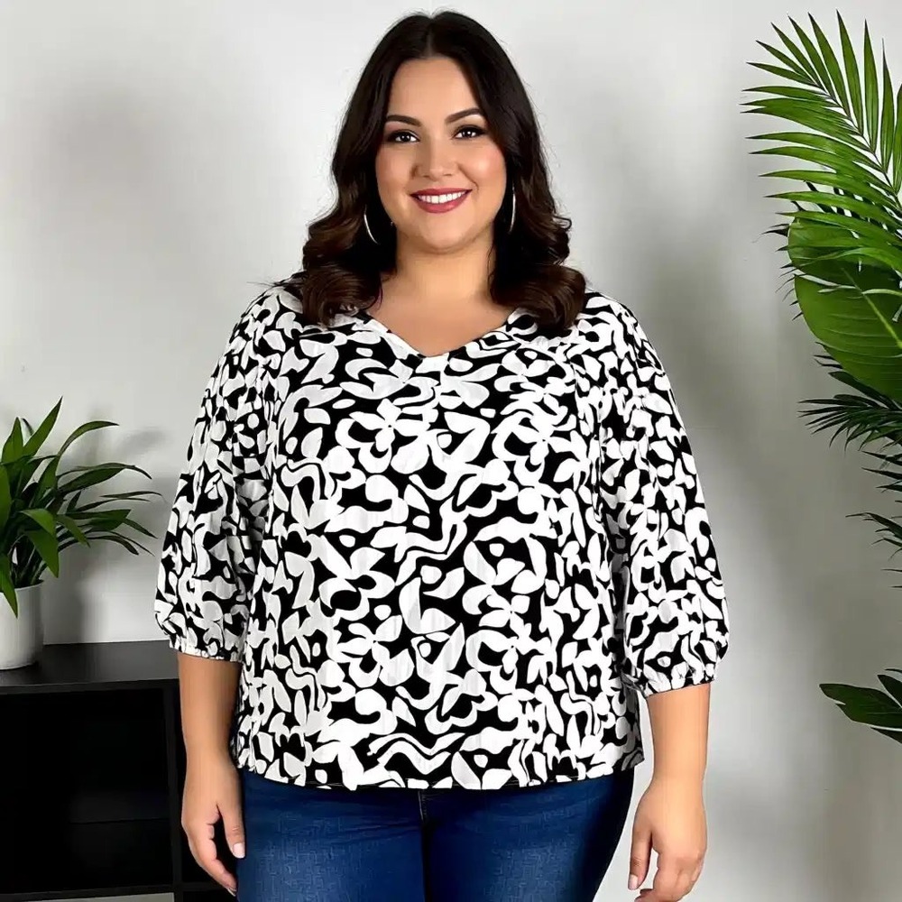 Terra Sky Plus Size Black White Abstract Print V‎ Neck 3/4 Sleeve Blouse Top NWT